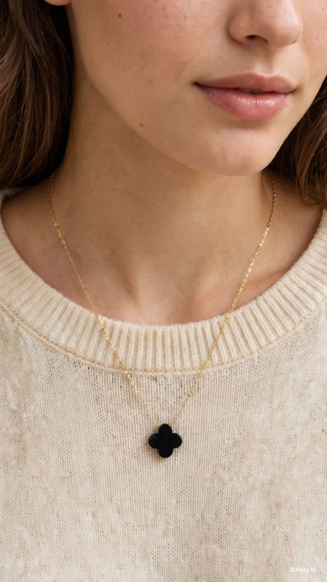Collier van cleef en Or 18 carats✨😍